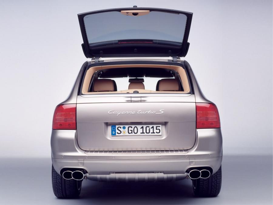  Porsche Cayenne Turbo S 2006 года  (фото 16 из 27)